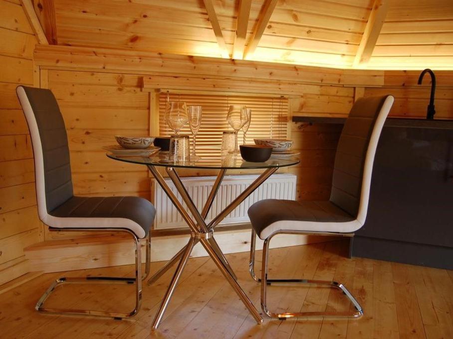 Romantic Rural Retreats Crewkerne Exterior photo